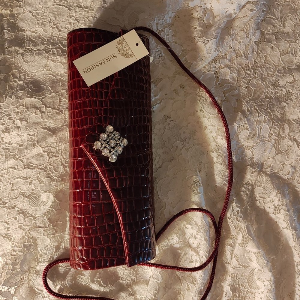 EVENING CLUTCH BAG RED CROCADILE FAUX LEATHER RHINESTONE CLOSE CORD BLING NWT